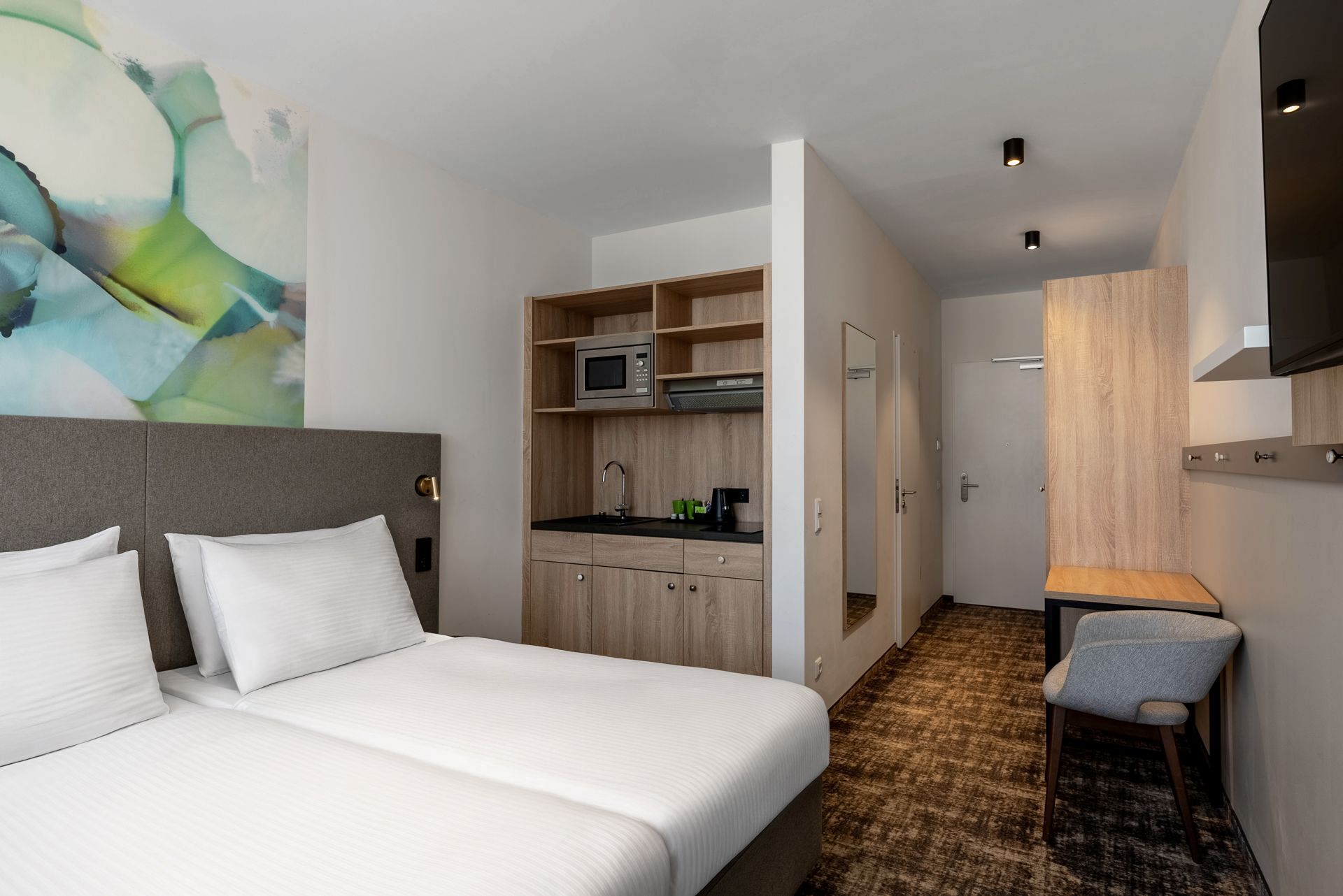 Standard room with kitchenette